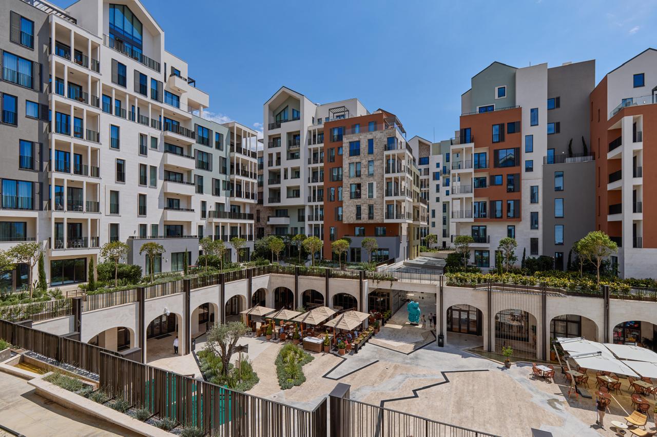 Image of Apartment - 3 Bedrooms - 2 Bathrooms for Sale in Tivat-Tivat-Montenegro, Image 4